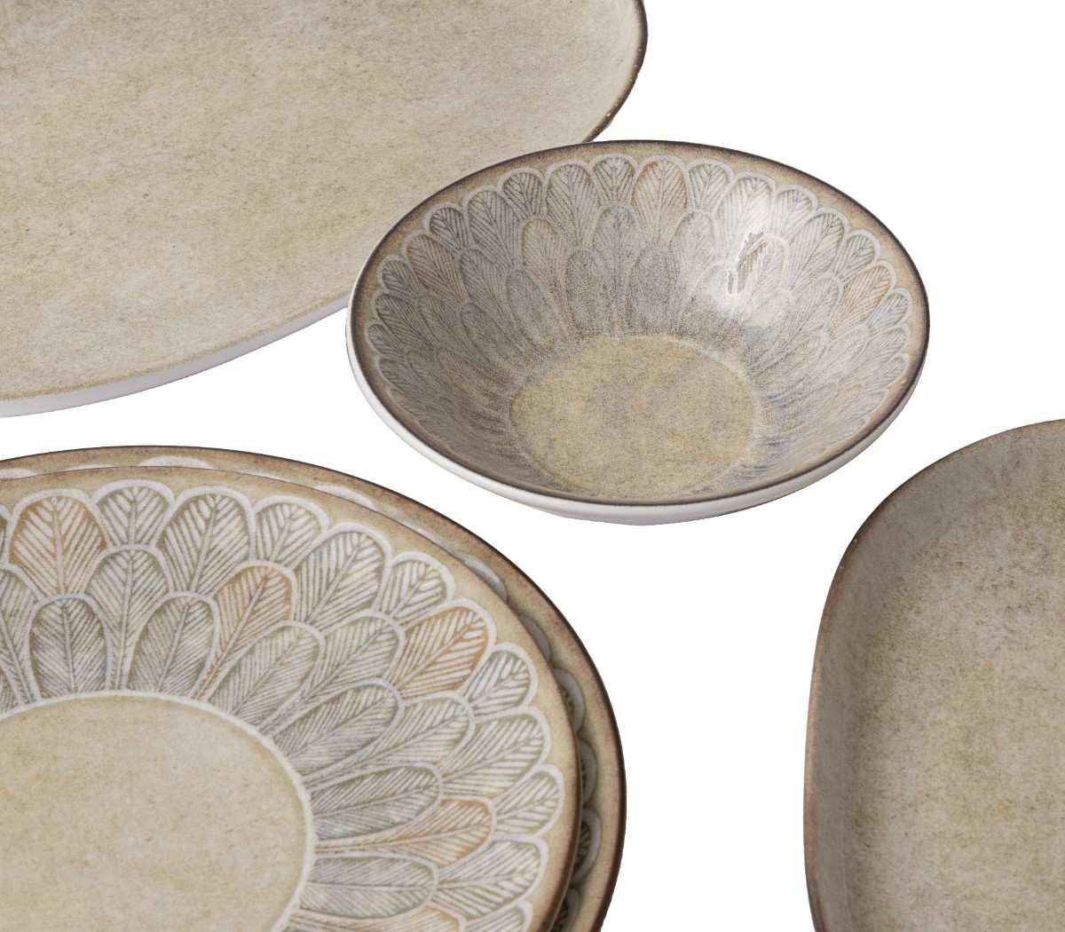 Leaf Pattern Dinnerware Set