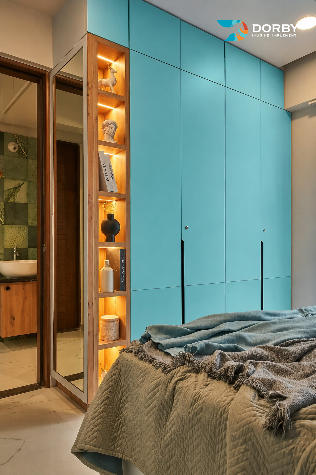 Pacific - APM 131 - wardrobe