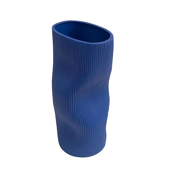 Diana Vase